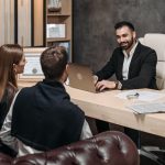 Официальное избавление от долгов с помощью суда